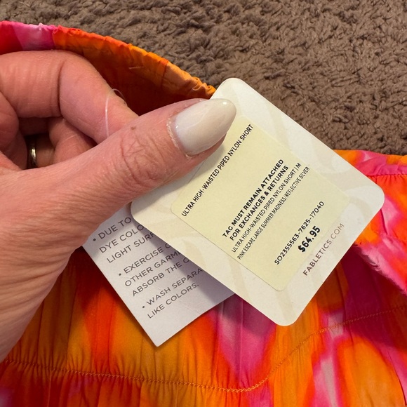 Fabletics Ultra High-Waisted Piped Nylon Short Pink Escape Shorts M NEW $65 - Picture 9 of 9